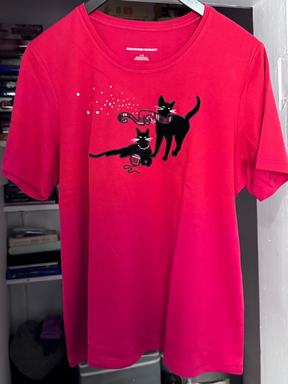 🐾Vintage Allison Daley Red Cat T-Shirt - ✨ Playful Chic Meets Everyday Luxury ✨